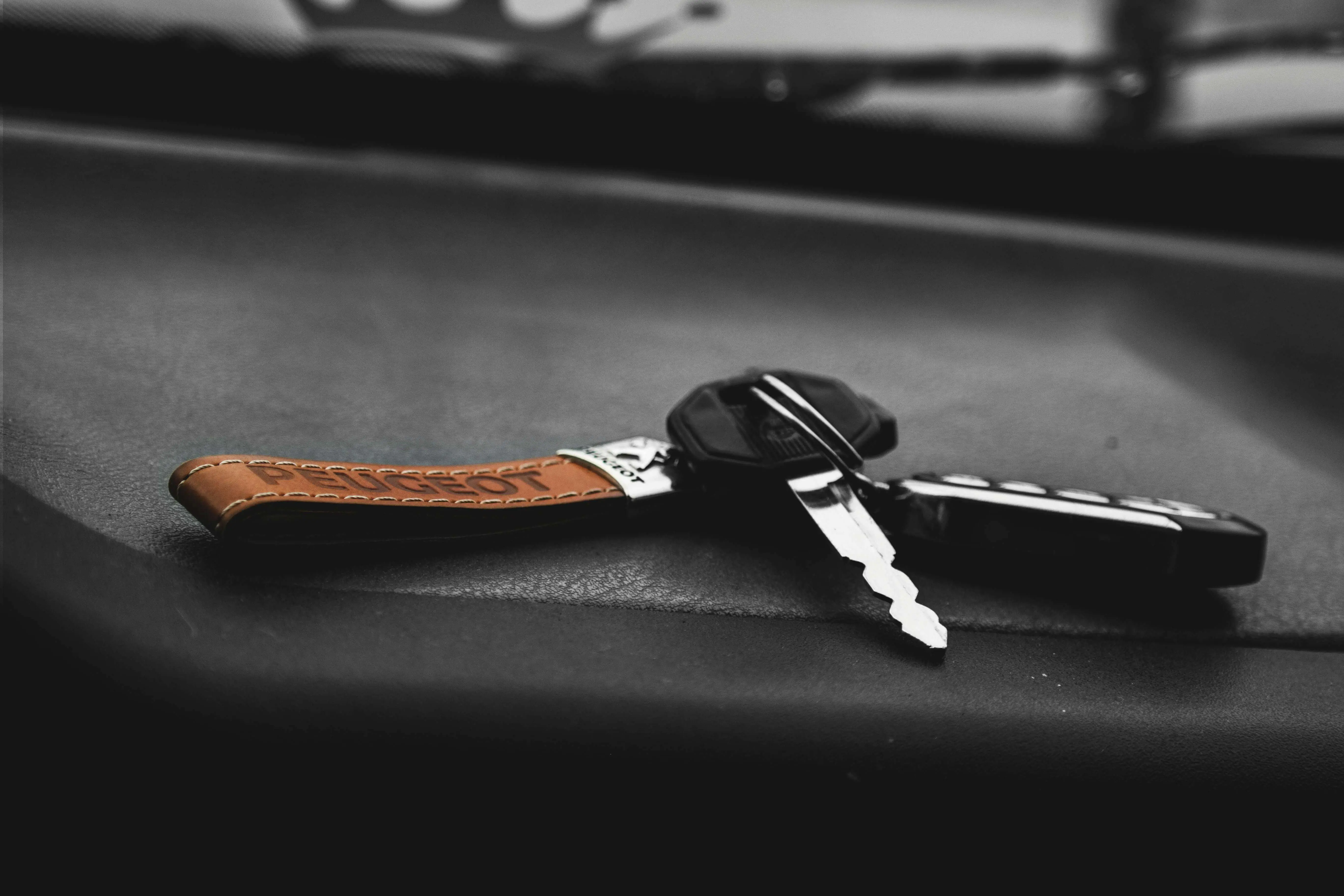 How Rentbee Enhances Retail Car Rentals